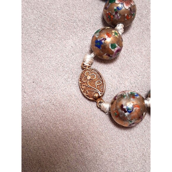 Chinese Export Painted Bead Necklace Gold Pink Red Flowers - Picture 7 of 10